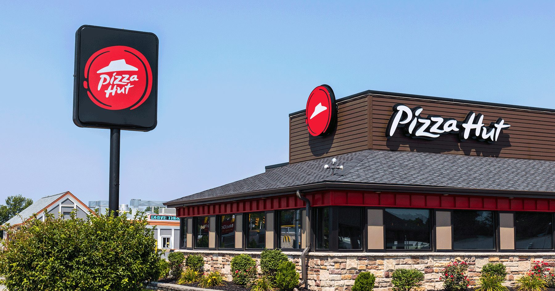Pizza Hut menu prices featuring 169 items ranging from $0.60 to $37.98